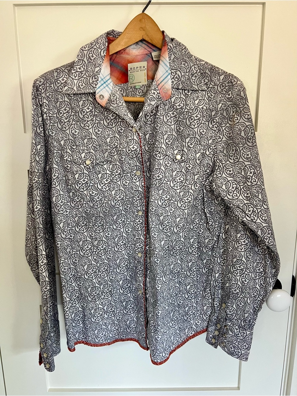 Roper Gray and White Paisley Snap Button Western Shirt with Terra-Cotta Trim